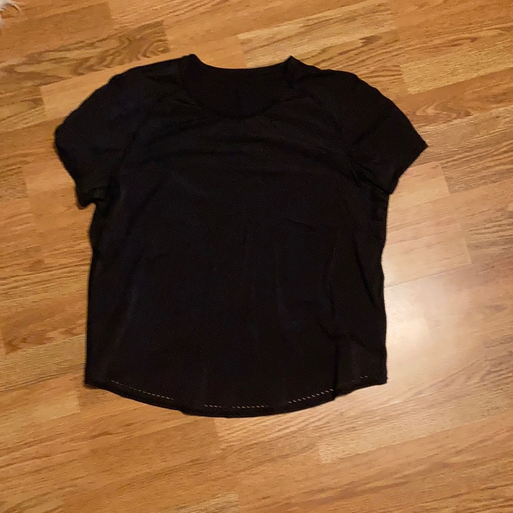 Lululemon Tee